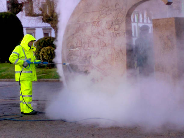 Best Commercial Pressure Washing  in East Grand Forks, MN